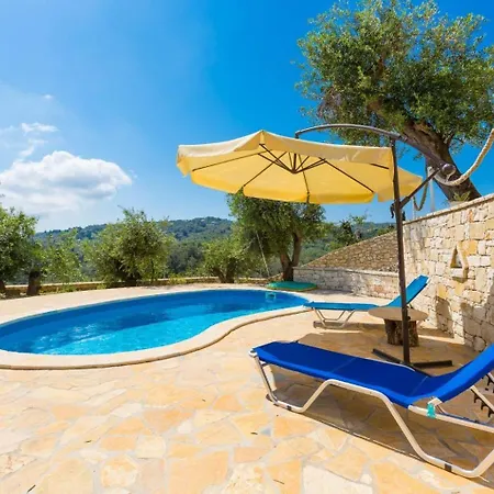 Vilă Francesca Georgoutsatika